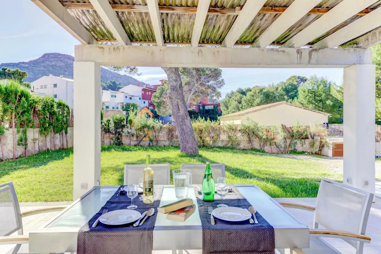 Beach Villa Pins By Sealand Villas Cala de Sant Vicenc Spanyolország