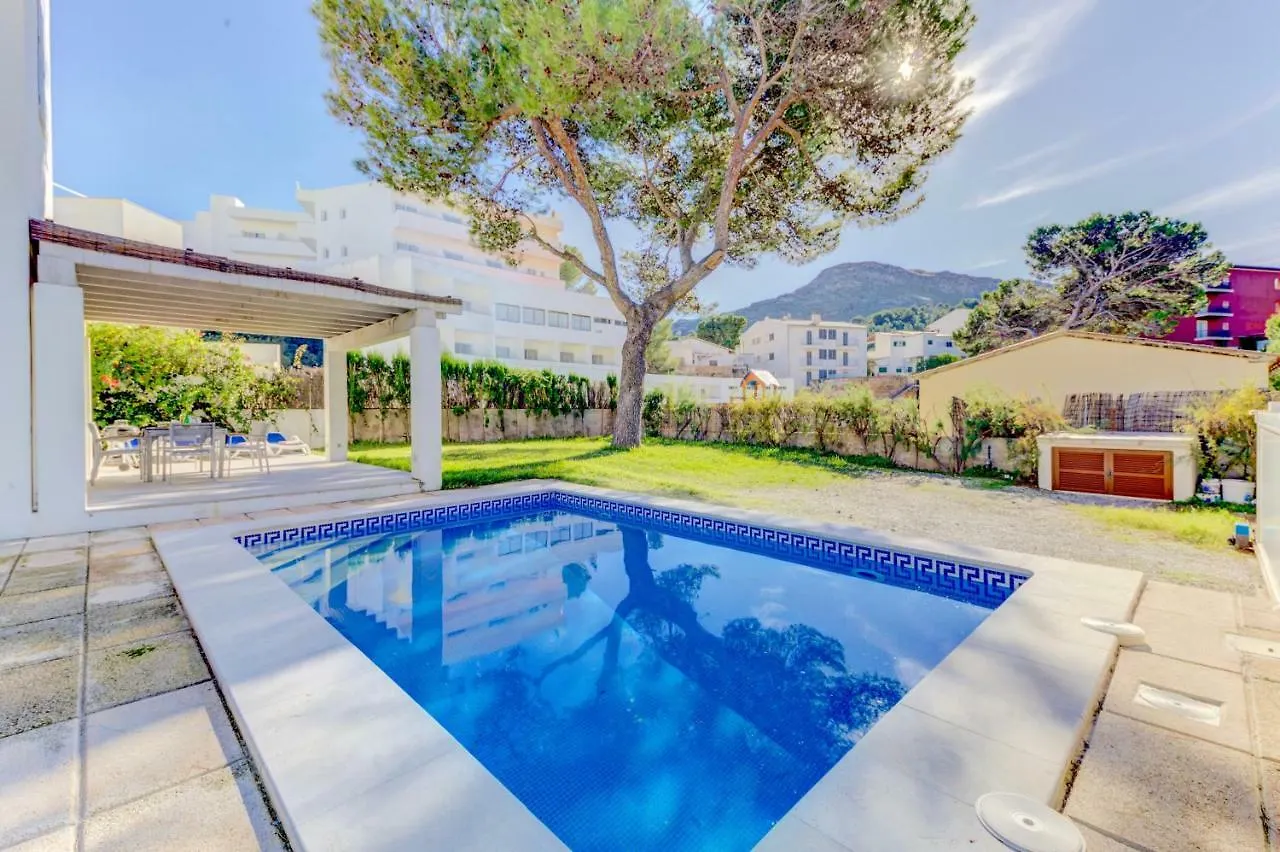 Beach Villa Pins By Sealand Villas Cala de Sant Vicenc Ισπανία
