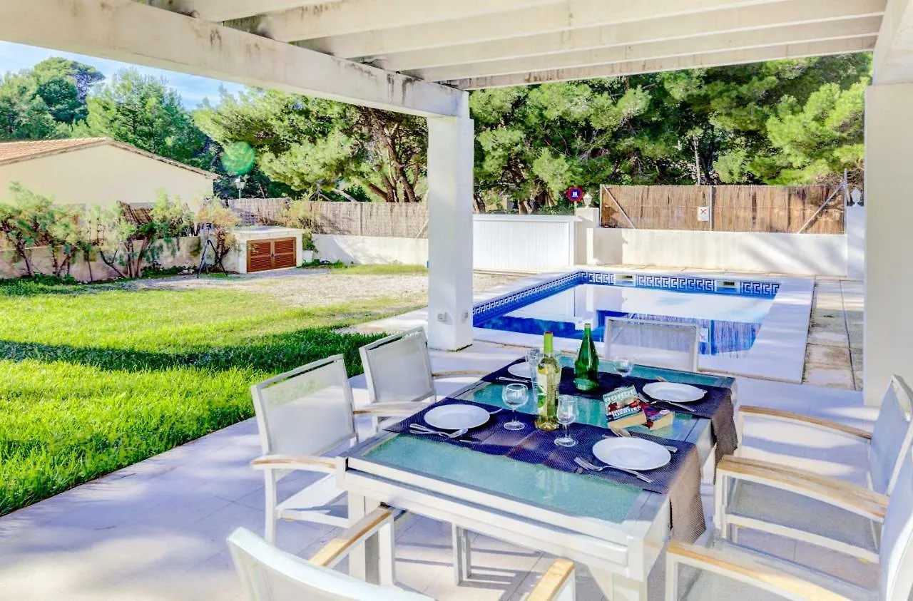 Beach Villa Pins By Sealand Villas Cala de Sant Vicenc