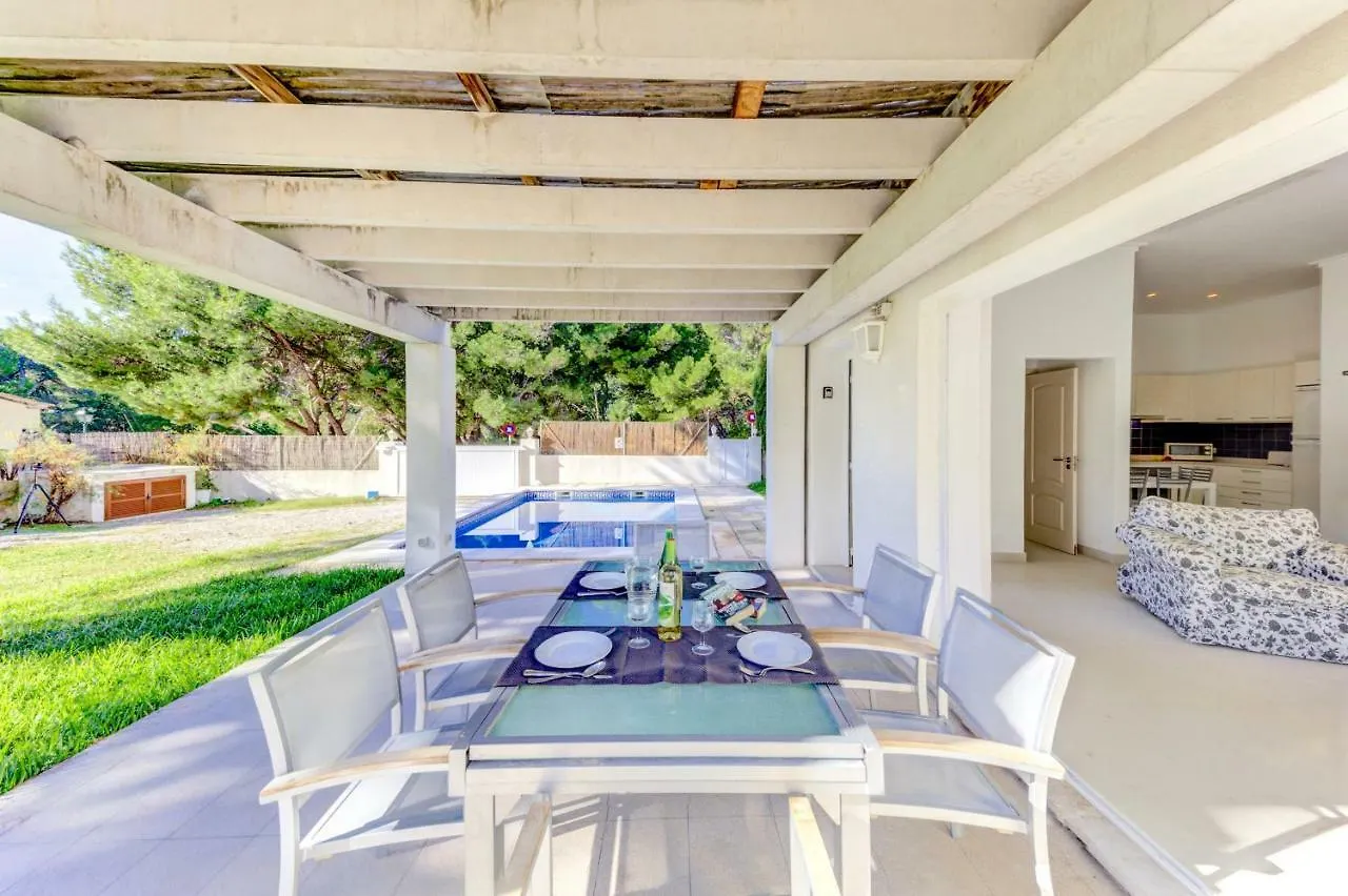 Beach Villa Pins By Sealand Villas Cala de Sant Vicenc